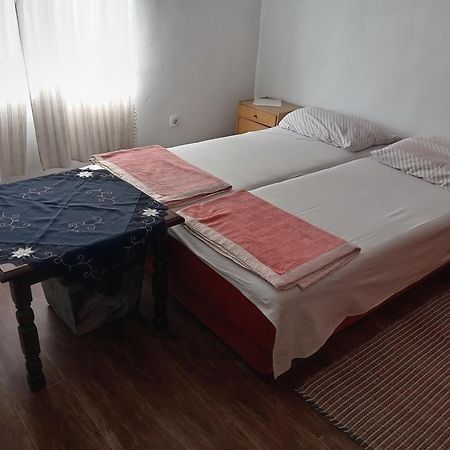 Morović "Poetsko Cose" Nikole Tesle 86ゲストハウス エクステリア 写真